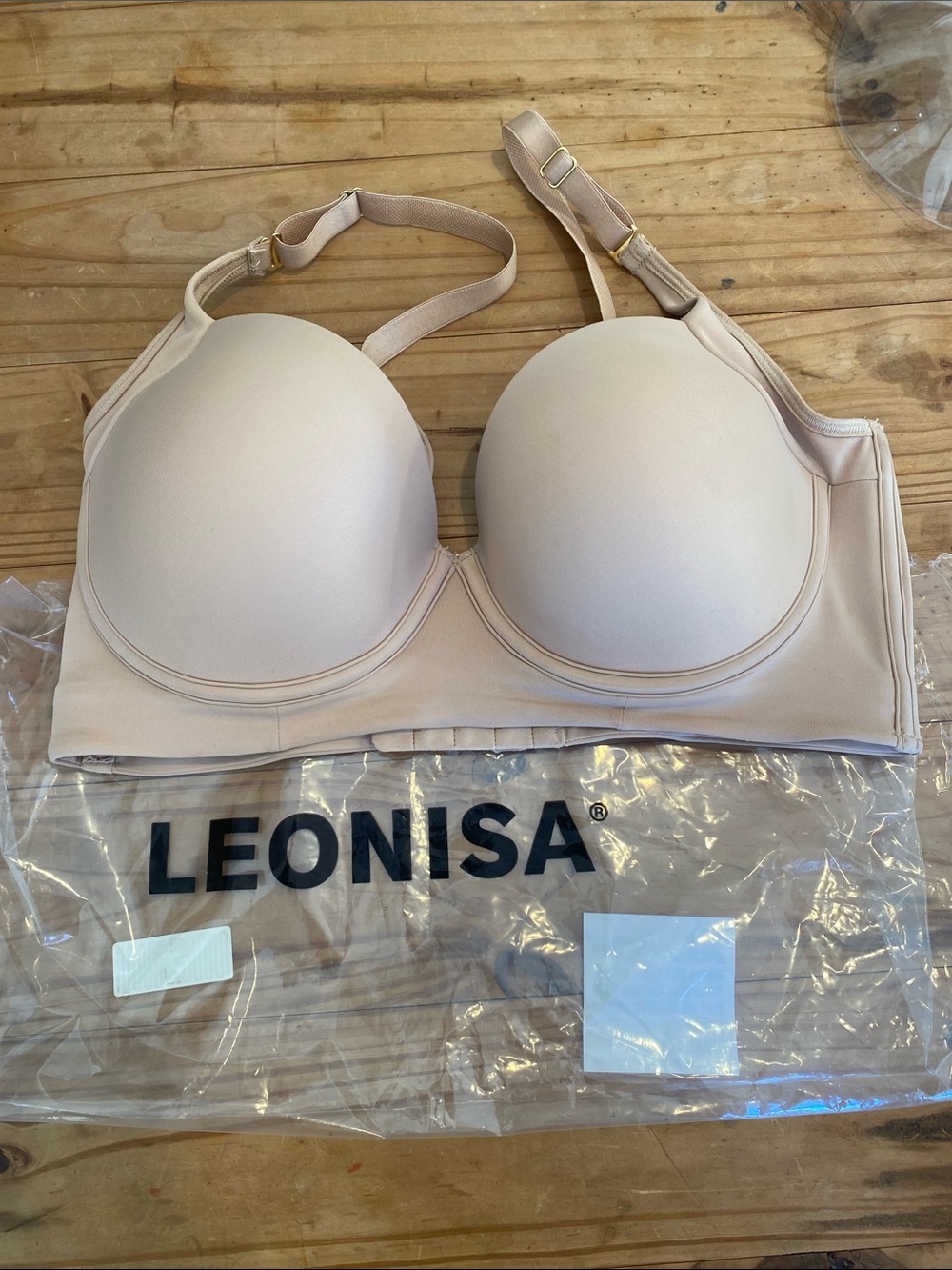 Leonisa Smooth Molded T-Shirt Bra in Light Beige